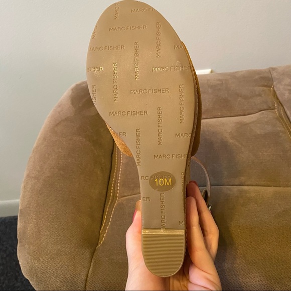 MARC FISHER - NEVER WORN, Tan Wedges - Size 10 - Picture 5 of 5